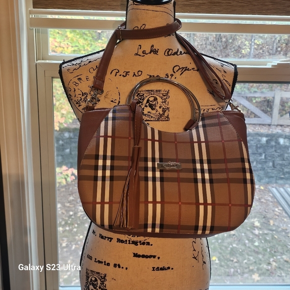 Plaid Handbag - Brown and Cream - Picture 2 of 16